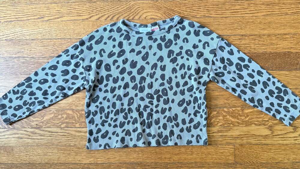 Zara Girls' Gray Leopard Print Shirt Size 2-3